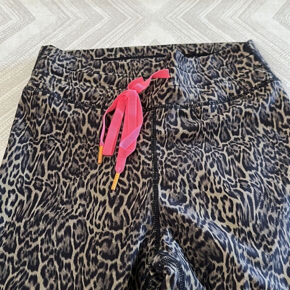 The Upside Women’s Cropped Leopard Leggings - Picture 3 of 6